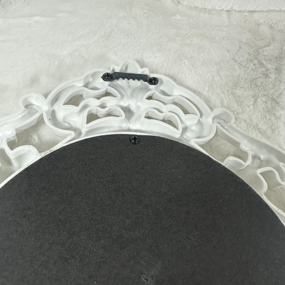 White Oval Vintage Wall Mirror 11.5 x 15 Inch - Picture 6 of 8